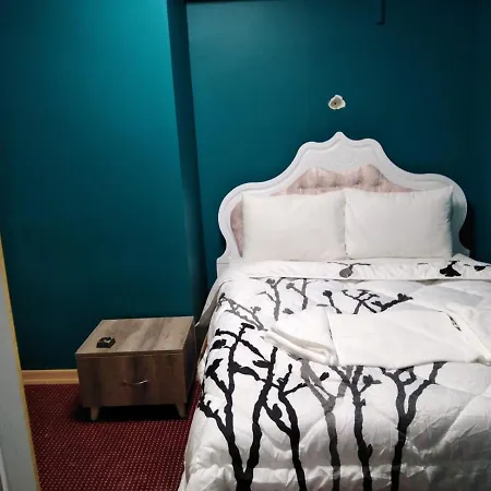מלון Bagcilar Suites